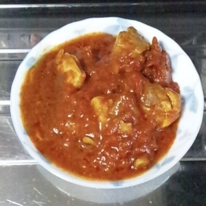 鶏肉のトマト煮込みスープ